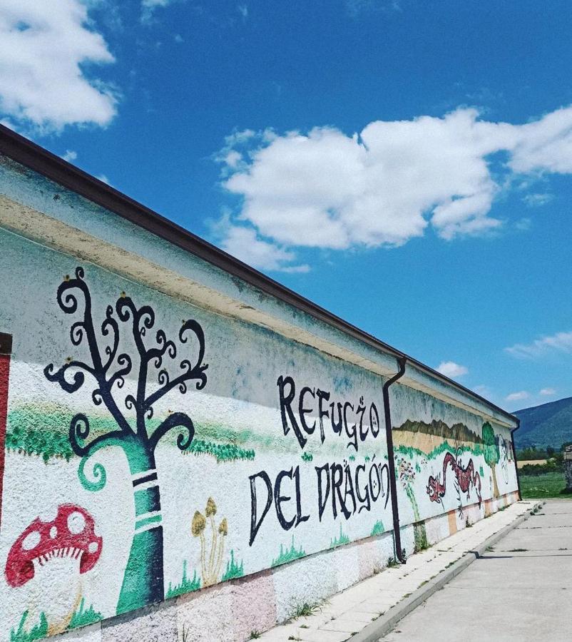 El Refugio Del Dragon Pansiyon Arcones Dış mekan fotoğraf
