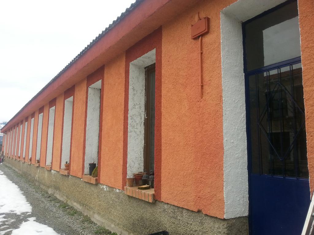 El Refugio Del Dragon Pansiyon Arcones Dış mekan fotoğraf